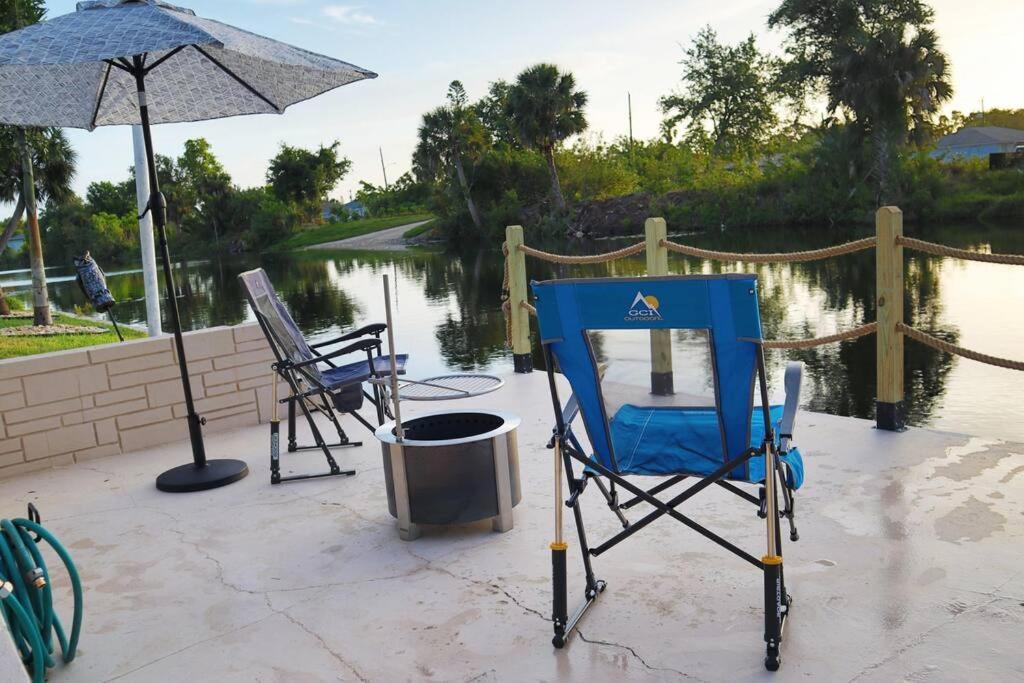 Cozy Retreat, Heated Pool, Water Canal, Bikes,3 Bedroom ケープコーラル エクステリア 写真