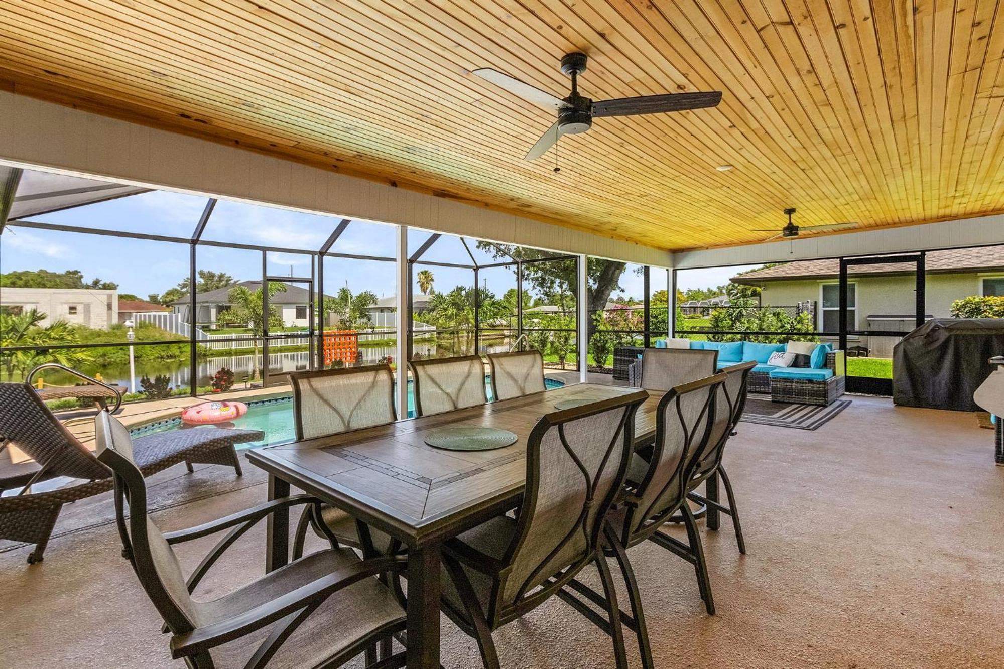 Cozy Retreat, Heated Pool, Water Canal, Bikes,3 Bedroom ケープコーラル エクステリア 写真
